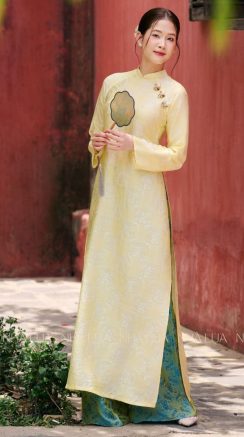 Áo Dài Hoàng Yên Màu Vàng Mơ Lụa To Tằm Nha Xá Cao Cấp | Nhà Lụa