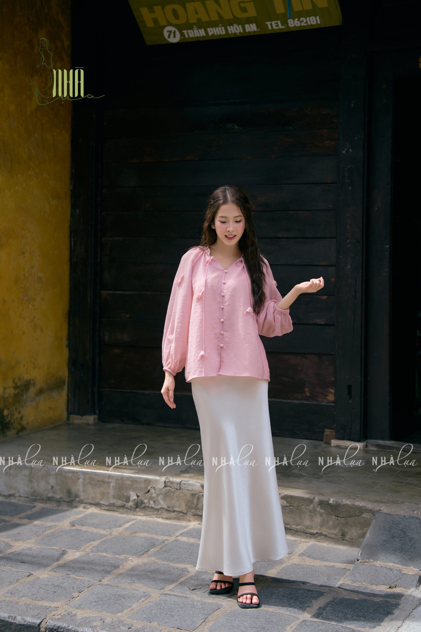 Áo tơ vân hoạ tiết bướm Nhà Lụa - Ảnh 5