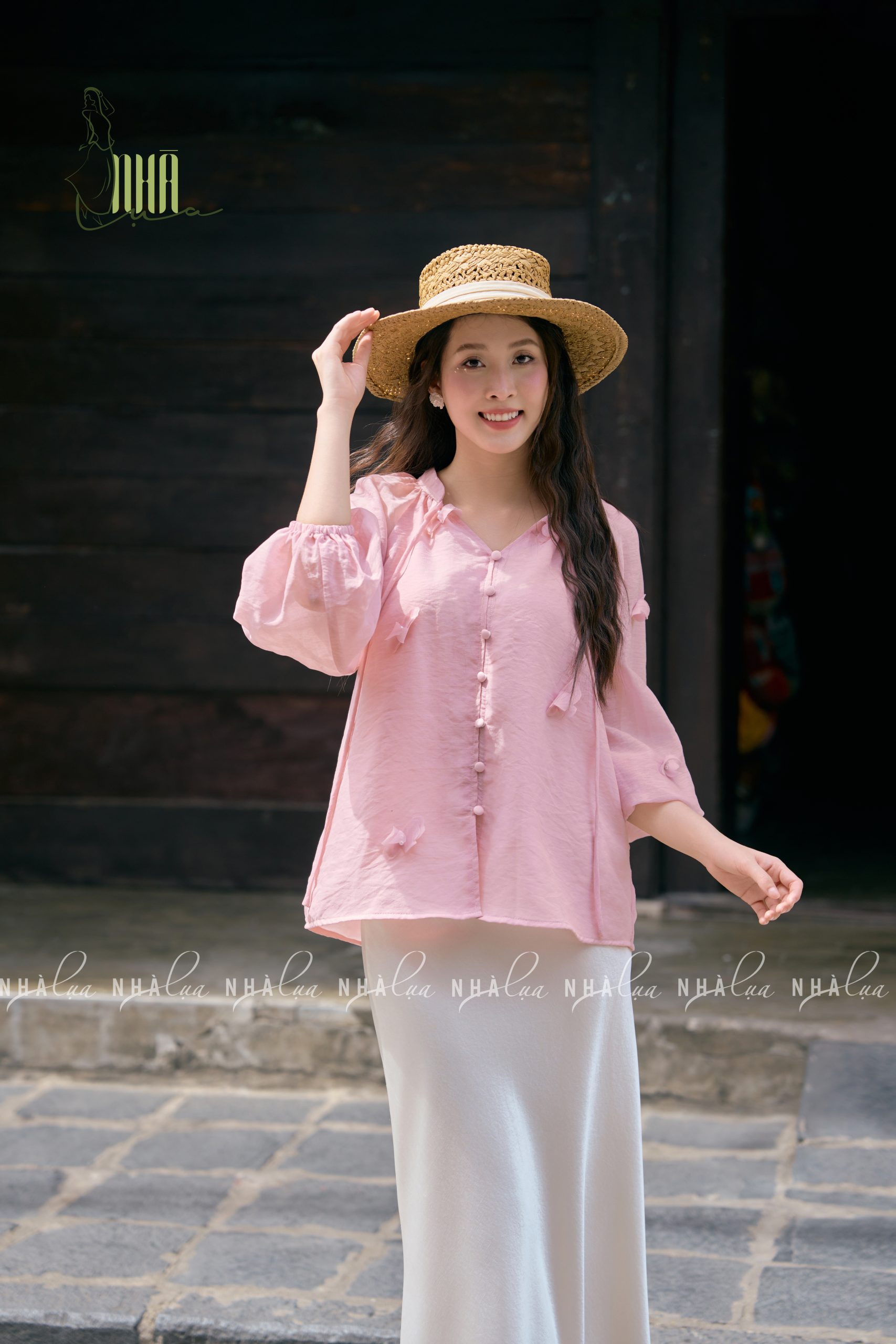 Áo tơ vân hoạ tiết bướm Nhà Lụa