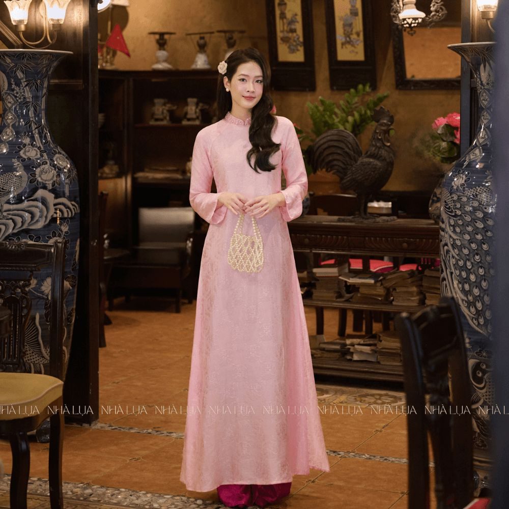 Áo Dài Hồng Liên Đính Cườm Màu Hồng Sen Nhà Lụa