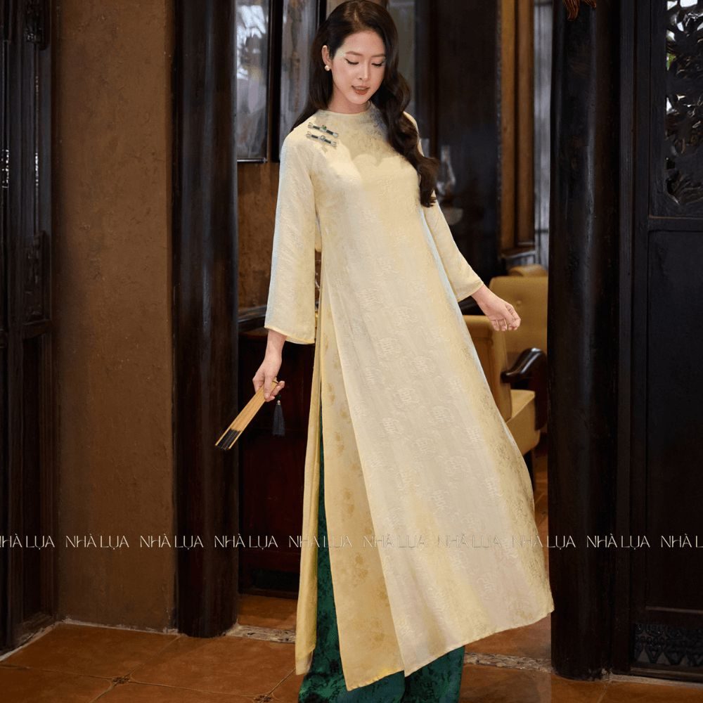 Áo Dài Tâm Nhã Lụa Tơ Tằm Màu Vàng Nhạt Nhà Lụa