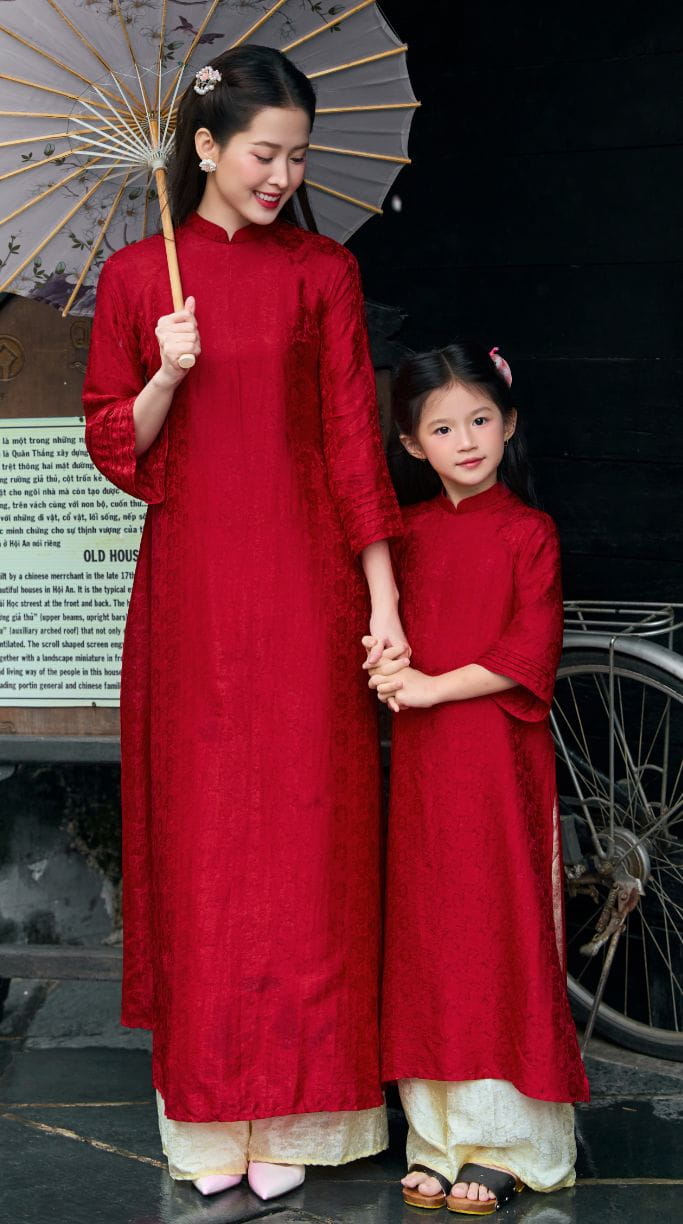 Áo Dài Như Ý Cho Bé Màu Đỏ Tươi Lụa Tơ Tằm Nha Xá Cao Cấp | Nhà Lụa