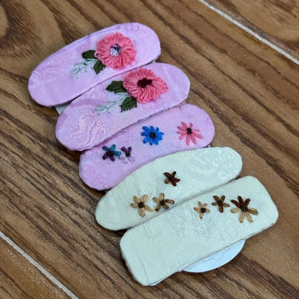 quà tặng kẹp nhà lụa