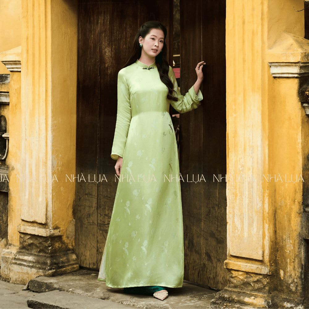 Áo Dài 4 Tà Lục Uyển Màu Xanh Chuối