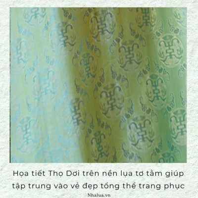 Cận chất áo dài mộc giao