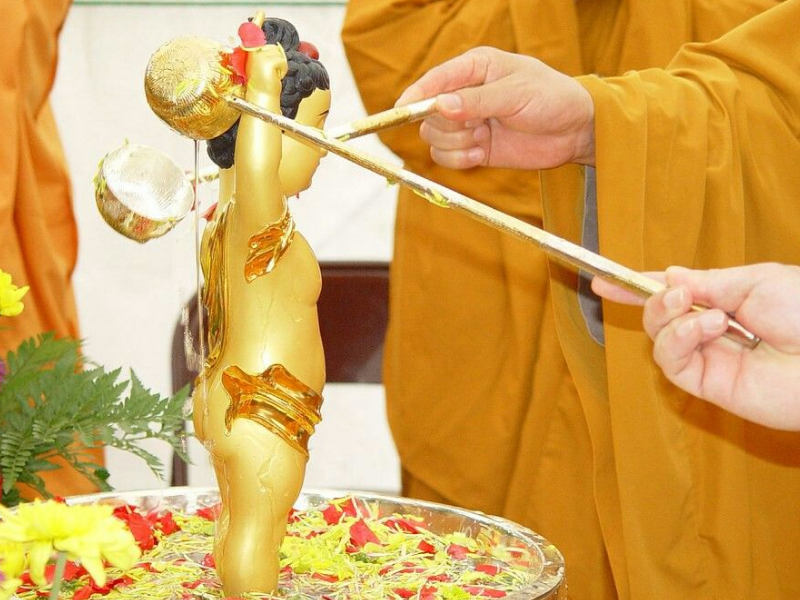 Đại lễ Phật Đản nghi thức lễ tắm Phật