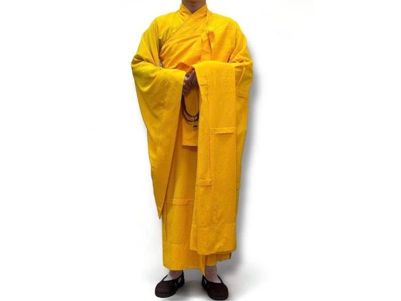 Màu vàng chanh hoặc vàng nhạt được dùng trong các buổi lễ long trọng