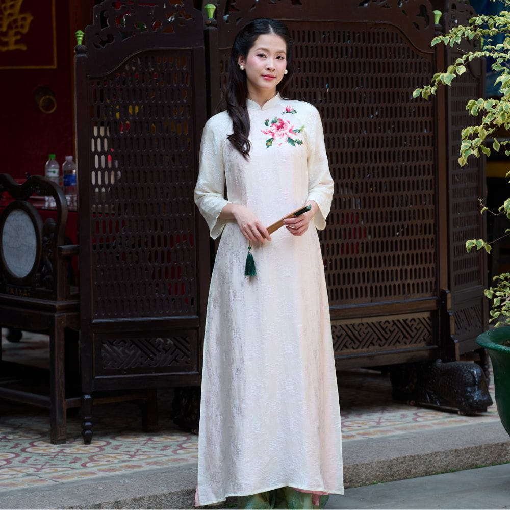 Áo Dài Lụa Tơ Tằm Tịnh Nhi Cao Cấp - Thiết Kế Thêu Tay Thủ Công Độc Bản