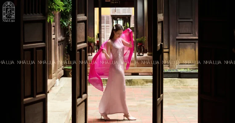 Mẫu váy lụa đi biển mùa hè đẹp và sang trọng