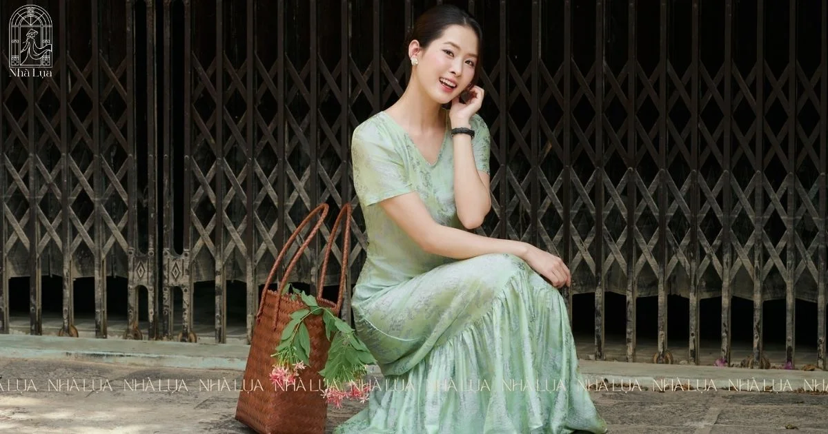 Bảo Quản Váy Lụa Tơ Tằm Đúng Cách - Bền Đẹp 5+ Năm