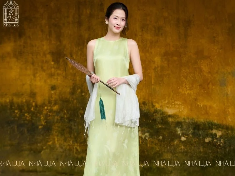 Lụa tơ tằm siêu nhẹ, nhả ẩm nhanh và _biết thở_ giúp cơ thể luôn thoáng mát tức thì