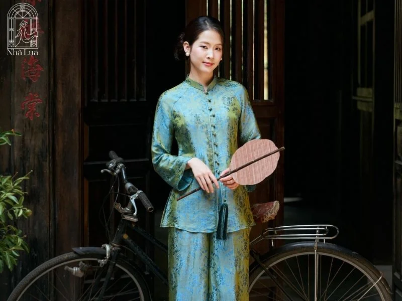 Sự Kín Đáo Tuyệt Đối Giúp Không Bao Giờ Sợ Phản Cảm Trước Ánh Nắng Hay Đèn Chánh Điện