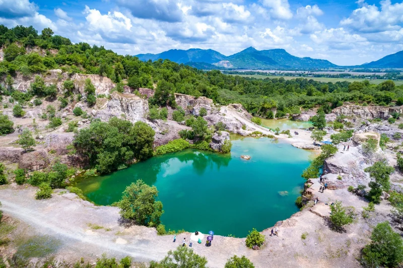 Hồ Tà Pạ – Bức tranh sơn thủy hữu tình, tuyệt tác cho tà áo dài thướt tha