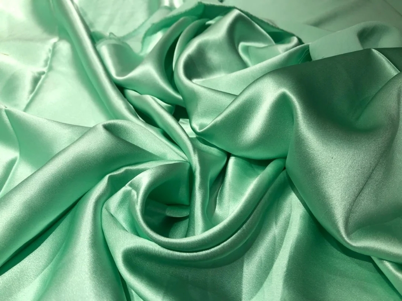 Vải Silk Satin (Charmeuse) Mềm Mịn Và Bóng Mượt
