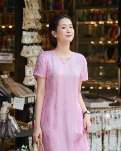 Váy Lụa Tơ Tằm Hồng Thanh Cổ Chữ V Màu Hồng - Váy Lụa Tơ Tằm Thon Gọn Thân Tôn Dáng - Hình ảnh 5