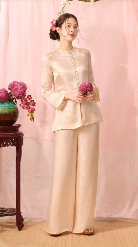 Pháp Phục Diệu An Màu Kem Lụa Tơ Tằm Nhà Xá Cao Cấp | Nhà Lụa