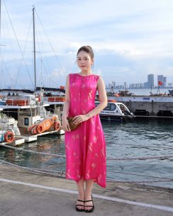 Váy lụa thư ngọc màu hồng
