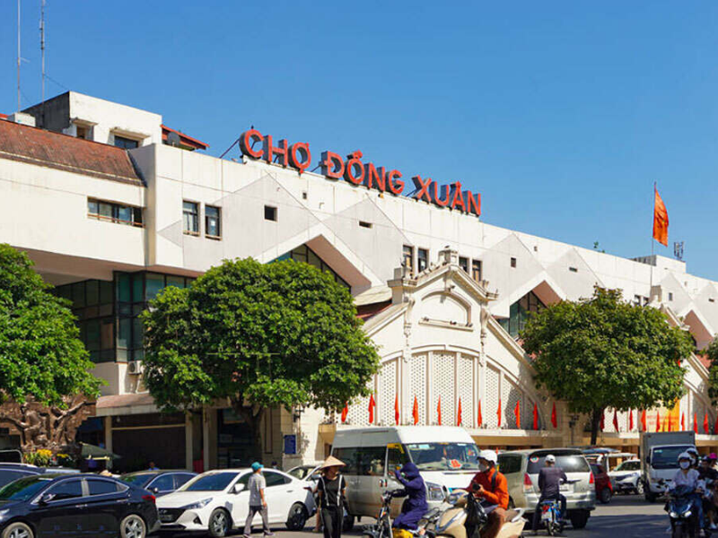 Các chợ truyền thống và nguồn hàng đại trà phù hợp túi tiền eo hẹp, chuộng giá rẻ