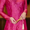 ngoc-lan-hong-tim